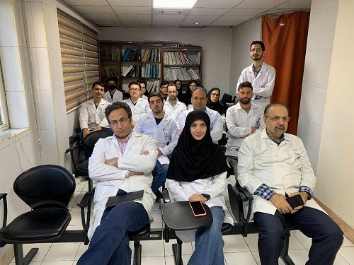 برگزاری ژورنال کلاب هفتگی مشترک علوم بالینی و علوم پایه 7 اردیبهشت ماه 1405